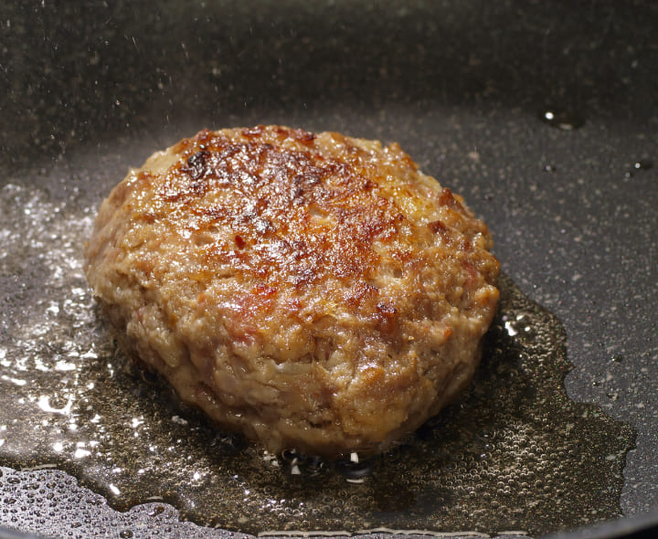 新得地鶏入りハンバーグ